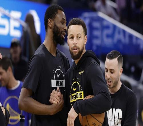 勇士隊(duì)傳聞：安德魯威金斯或?qū)⒃诮灰捉刂谷涨爸胤涤率? loading=