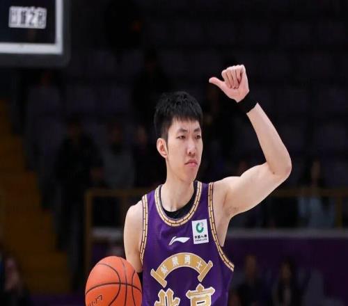 賽場直擊丨攻防失守慘敗衛冕冠軍