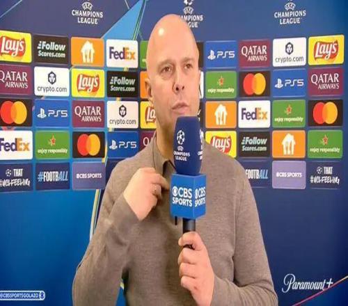 好漢不提當年勇！斯洛特功過相抵難稱驚艷，遭記者發布會當眾羞辱