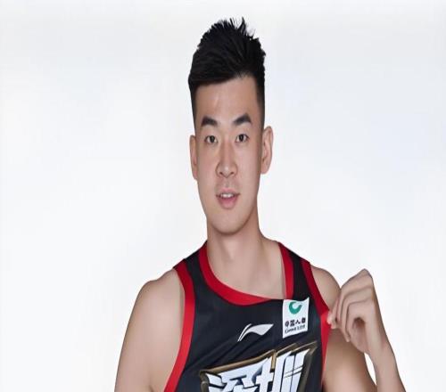 沒想到！深圳隊(duì)34歲老將夢(mèng)回巔峰，成為擊敗山西的奇兵