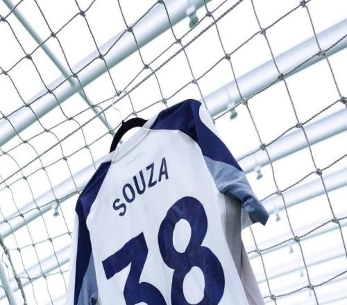 官方：熱刺新援索薩將身披球隊的38號球衣