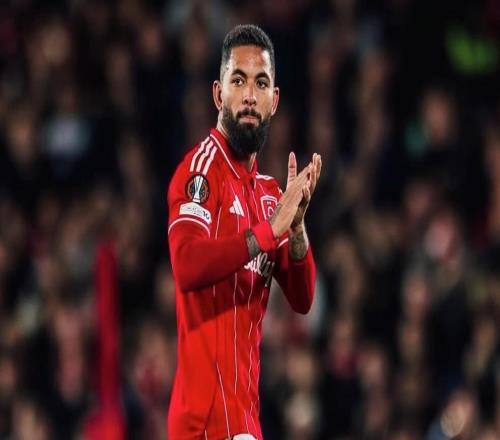 記者：切爾西在和道格拉斯路易斯團隊談判，尤文愿意繼續外租