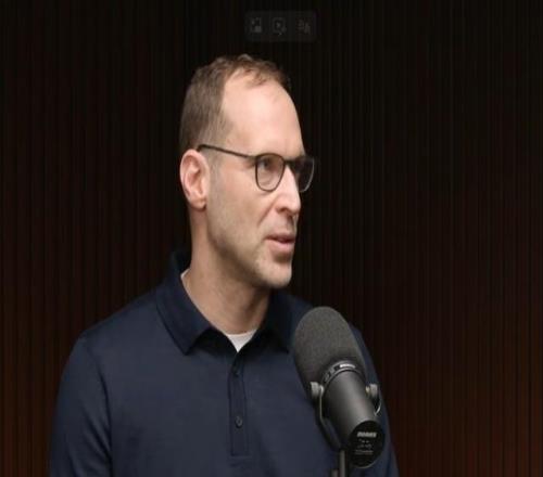 切赫:我在攻读博士并掌握了五门语言穆帅擅长管理队内竞争