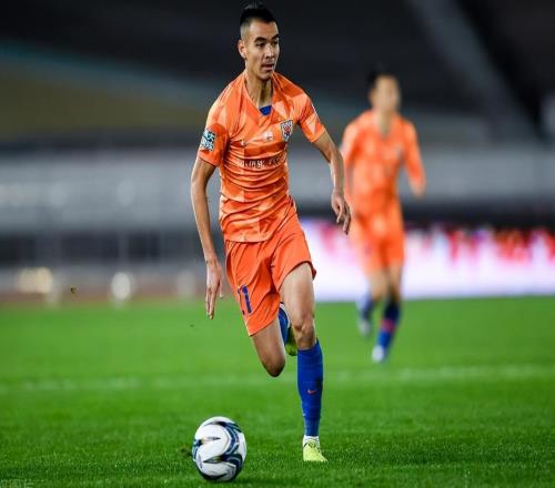 劉彬彬在魯能冬訓要加把勁，避免成為離隊熱門，球迷希望他留下