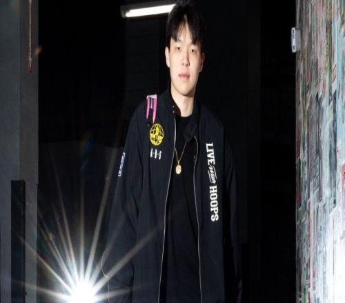 羅威里斯今日都缺陣！楊瀚森機(jī)會(huì)又來了：賽前熱身三分12連中