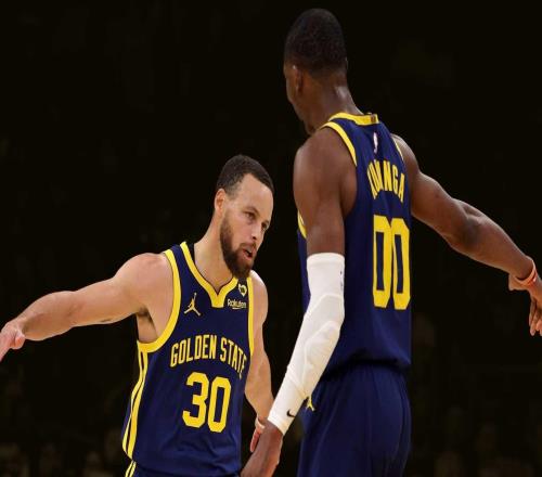 庫里：我只看眼下不看未來庫明加值得稱贊希望他別缺席太久