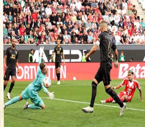 拜仁本賽季德甲落后情況下已拿到14分，與上賽季整個賽季持平