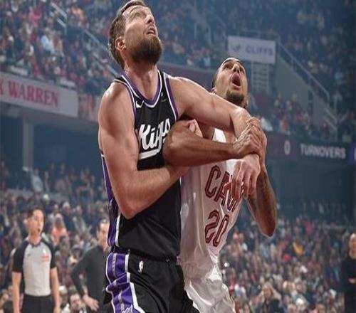 米切爾33+8騎士險勝國王升第五莫布利29+13+8小薩24+16+6