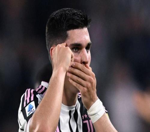 斯基拉:多隊開出租借6個月的報價,但阿季奇仍想留在尤文