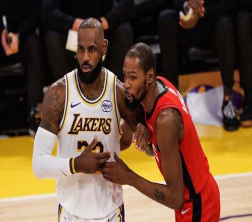 年滿37歲，場均出戰39分鐘！本想抱團走捷徑，看來本賽季有點懸了