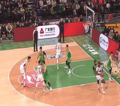 故地重游不留情！高詩(shī)巖末節(jié)12分，高速男籃84：79擊敗遼寧