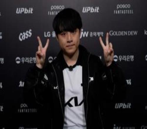 ShowMaker：Scout對線打得非常好，找機會方面也做得很出色