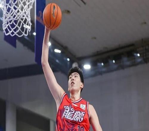 給機會就爆！徐昕轟24分14板統治加時賽，低位蛻變，杜鋒真不會用