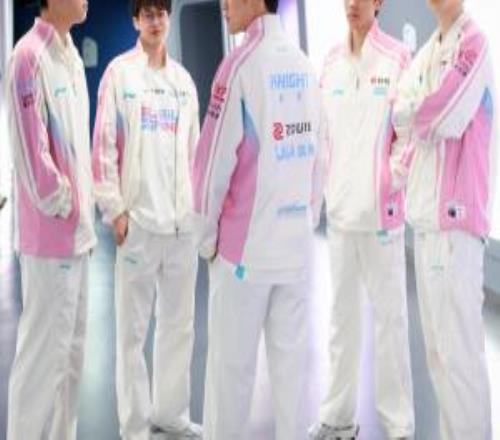 連續兩把慘遭JDG翻盤！中單被點菜下路迷失誰該為BLG這場慘敗負責