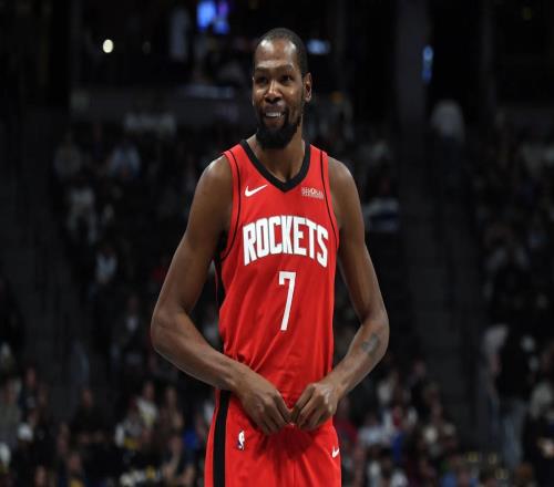 絕對巨星，杜蘭特19中11砍32分7板3助1斷1帽0失誤，正負值+18