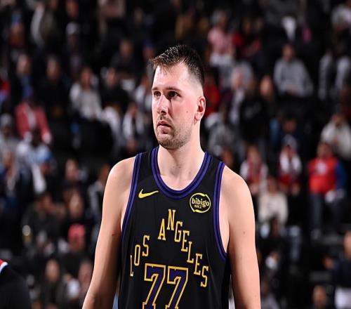 數據上無可挑剔，但湖人后場核心在場上的實際作用其實非常有限
