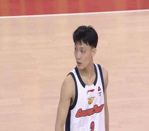 終于來了！廣東隊迎來“新鋒線王炸”，朱芳雨拒絕更換外援