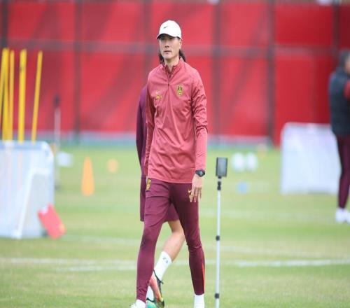 體壇聯播國米讓二追六大勝領跑意甲，國足戰平俄超勁旅