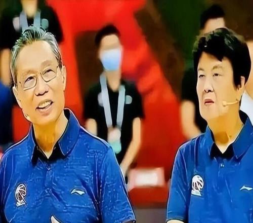 鐘南山做夢沒想到，自己89歲高齡的妻子，如今再次為他“爭光”