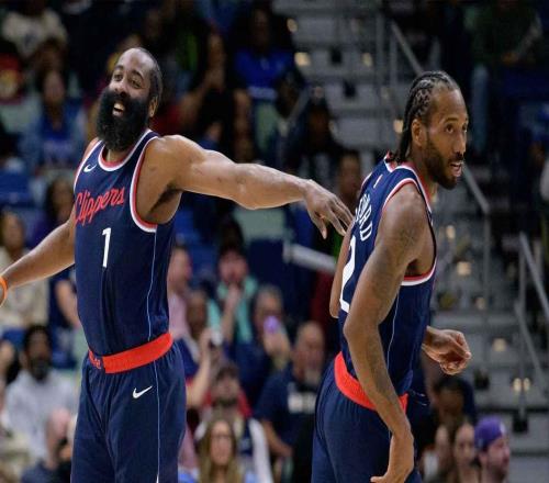 奇怪，快船隊大勝湖人隊后，快船隊主帥泰倫盧卻感到十分沮喪