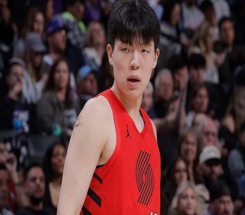 賽季記錄！開拓者98110猛龍，楊瀚森7分鐘3籃板！