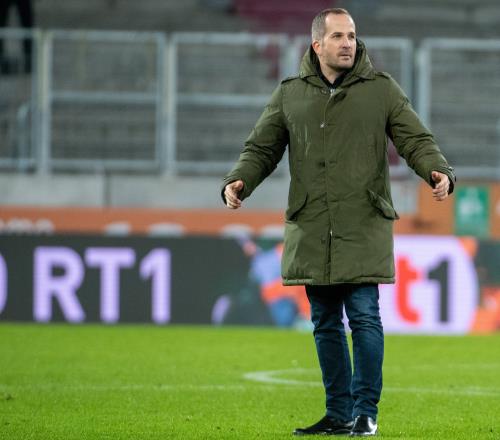 奧格斯堡將領們:戰勝拜仁靠大家齊心協力,這場勝利讓我們信心滿滿_德甲直播