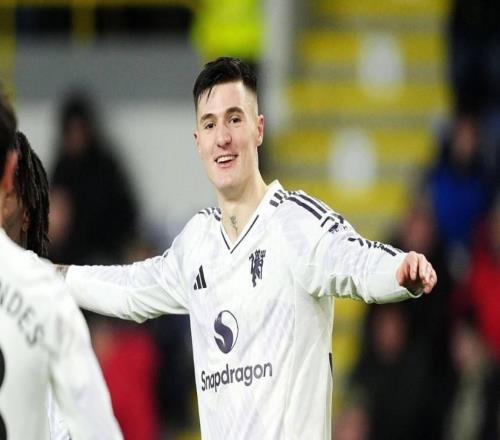 郵報：曼聯內部人士將謝什科稱為“最敬業的年輕球員”