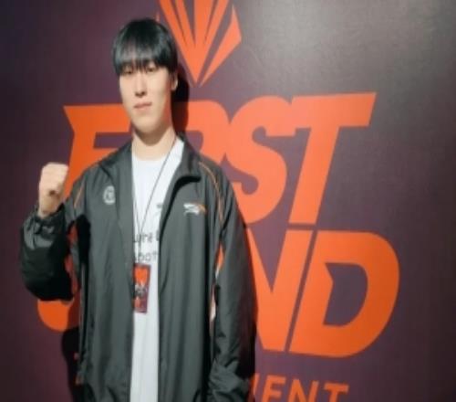 Zeka:队伍整体还有很多不足,彼此对游戏的理解也存在差异