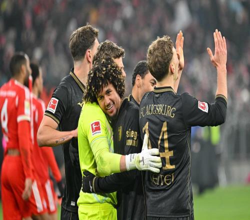 图片报:不敌奥格斯堡后,拜仁球员没有争吵但情绪相当低落