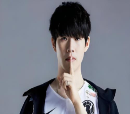 沒有TheShy差這么多iG對陣TES兩場播放量將近50萬去年一場百萬起步