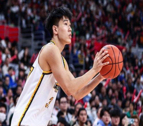12分！遼籃新星創賽季新高楊鳴早該用他替換掉鄢手騏