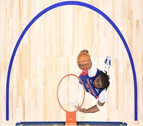 還是沒有走出傷病的陰影活塞后場新星的表現依然有些畏畏縮縮