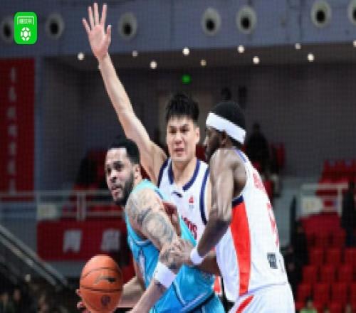 廣州8078險勝青島，郭艾倫19分，米奇空砍28分13板