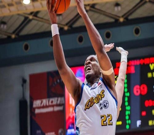 常規(guī)賽第19輪高強度對抗局，半場低迷半場堅韌，布朗38分遺憾未能完成大逆轉