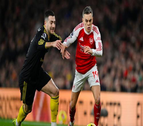 豪門悲喜夜阿森納23曼聯遭主場首敗巴薩30重返榜首切爾西31