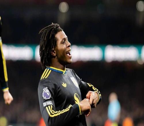 卡里克比肩狂人破8年不勝魔咒！庫(kù)尼亞世界波絕殺，曼聯(lián)32阿森納