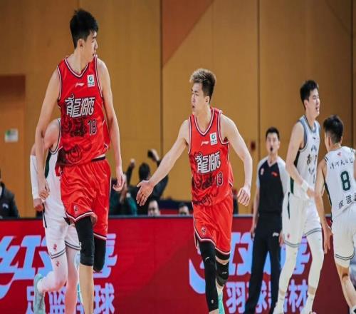 爆砍19+3，單人激活廣州隊，郭艾倫寶刀不老，他該入選全明星