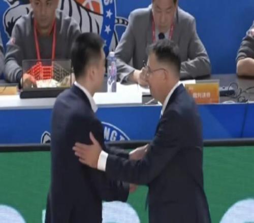 表現糟糕！遼媒點評遼寧隊末節僅收獲4分：CBA歷史罕見