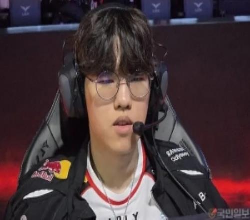 Oner：杰斯怕沖臉陣容，訓練賽就測試了杰斯轉上使用的策略