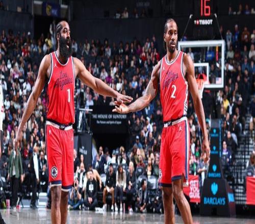 18戰(zhàn)15勝，快船隊創(chuàng)聯(lián)盟第一！哈登首節(jié)14分定調(diào)小卡28+5又破紀(jì)錄