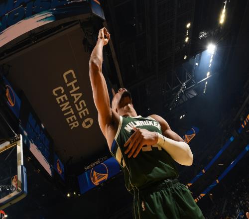 字母哥離隊板上釘釘，全聯盟都有意引進，勇士該全力梭哈嗎