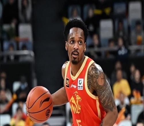 瘋狂一夜！上海廣廈全被爆冷，徐昕兩雙廣州險勝，CBA冠軍19連敗