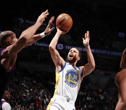 5連敗！殘陣勇士復(fù)仇森林狼，庫里創(chuàng)NBA第一神跡，華茲32分8失誤