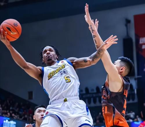 CBA最新積分榜：廣廈無緣8連勝，上海3分憾負(fù)，遼寧5978新疆