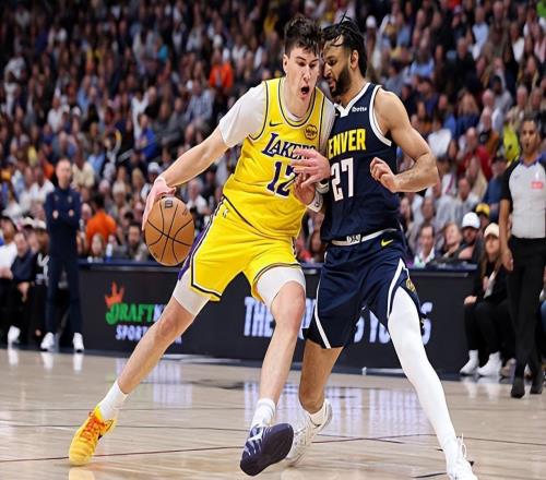 個人能力還算不錯，但湖人給鋒線新星的角色可能有些壓力太大了