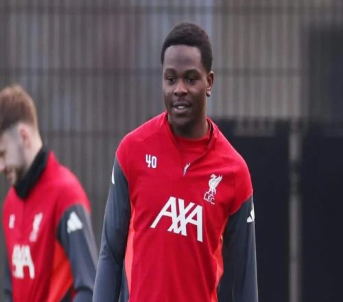 TA：利物浦20歲中衛(wèi)盧茨基因腿筋受傷將缺陣至少兩個月