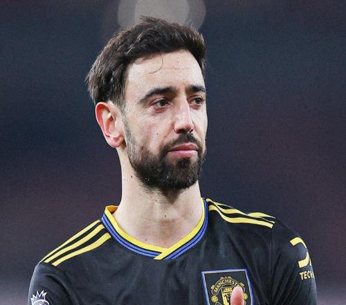 周薪40萬鎊！英媒曝曼聯隊長開天價續約條件，沙特買斷需5700萬鎊