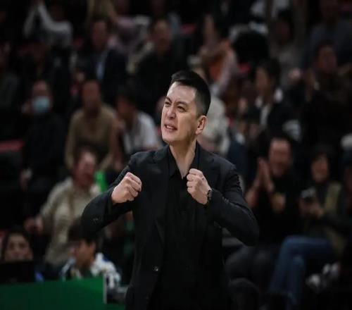 新老交替不給力，外援拉胯把遼籃問題放大！楊鳴辭職為管理層背鍋