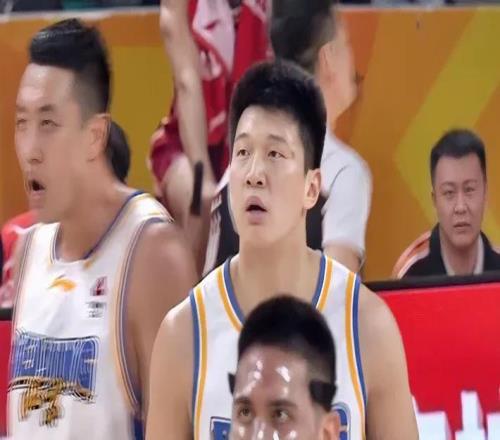 北京首鋼1分險(xiǎn)勝揪出最大混子！球迷：頂薪成拖油瓶，4投0中