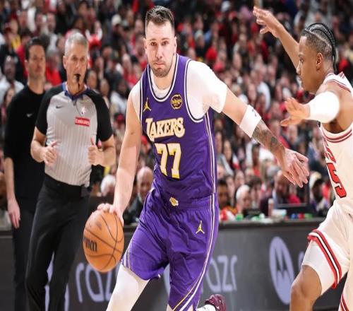 看了東契奇爆砍46+7+11,你該明白:庫里有多了不起!